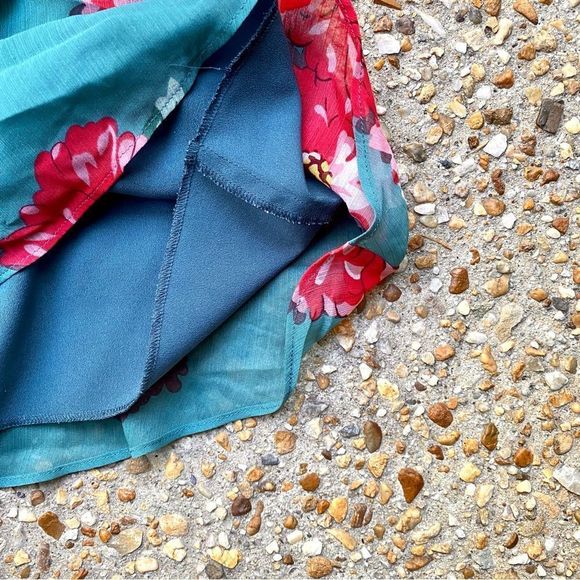 Cabi Style 3445 Blushing Floral Sleeveless Blouse Size XS - Picture 6 of 9